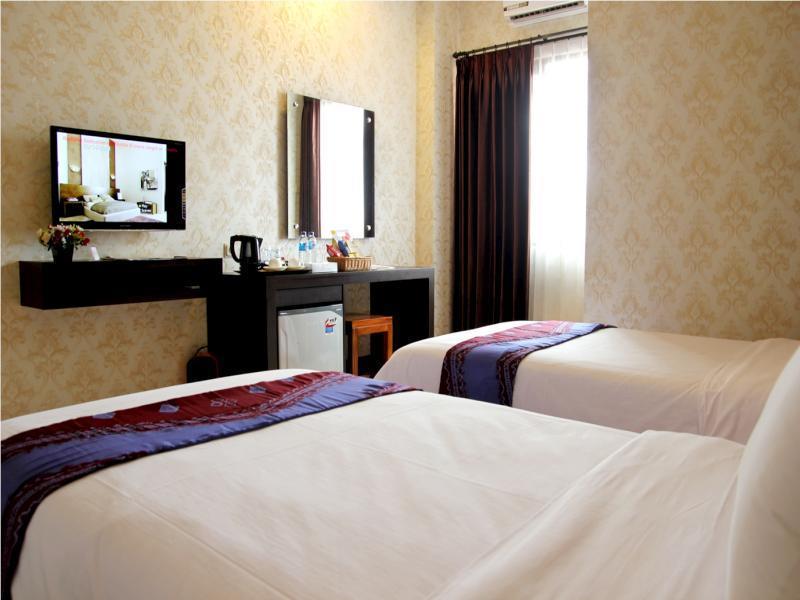 Hotel Roditha Banjarbaru Банджармасін Екстер'єр фото